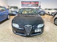 Begagnad Alfa Romeo GT 166 HK (122 kW) 2007 Svart Sportkupé