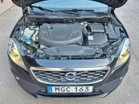 begagnad Volvo V40 CC D3 Momentum Euro 6