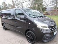 Begagnad Renault Trafic 170 HK (125 kW) 2021 Svart metallic Minibuss