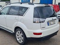 Begagnad Mitsubishi Outlander 170 HK (125 kW) 2012 Vit SUV