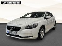 Begagnad Volvo V40 154 HK (113 kW) 2018 Vit Halvkombi