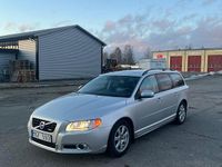 Begagnad Volvo V70 R-Design 230 HK (169 kW) 2012 Metallic grå Kombi