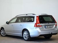 begagnad Volvo V70 D2 Momentum Värmare Dragkrok BLIS Navi 115hk