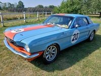 Begagnad Ford Mustang 350 HK (257 kW) 1965 Gulf färgad