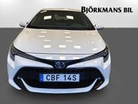 Begagnad Toyota Corolla Hybrid 98 HK (72 kW) 2022 Vit Halvkombi
