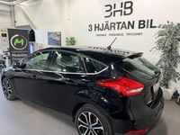Begagnad Ford Focus Titanium 101 HK (74 kW) 2018 Svart Halvkombi