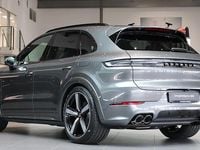 Begagnad Porsche Cayenne 305 HK (224 kW) 2025 Grå SUV