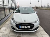 begagnad Peugeot 208 5-dörrar 1.2 VTi, V-HJUL, 360kr/årsskatt