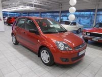 Begagnad Ford Fiesta 2007 Röd