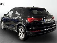 Begagnad Audi Q3 Advanced Plus 150 HK (110 kW) 2021 Mytsvart metallic SUV