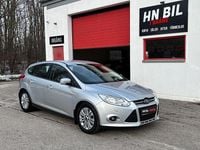 Begagnad Ford Focus Trend 95 HK (69 kW) 2012 Grå Halvkombi