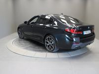 begagnad BMW 530 535 e xDrive Sedan M Sport Dragkrok Adaptiv Farthållare 2023, Sedan