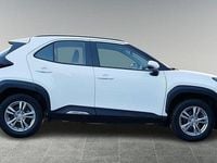 Begagnad Toyota Yaris Cross Active 92 HK (67 kW) 2023 Vit SUV