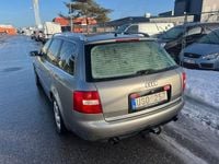 Begagnad Audi A6 Comfort 150 HK (110 kW) 2004 Grå Kombi