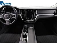 begagnad Volvo V60 CC B5 AWD Bensin Core 2024, Kombi