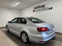 Begagnad VW Jetta GT 105 HK (77 kW) 2011 Silver Sedan