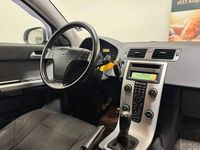 Begagnad Volvo V50 Momentum 150 HK (110 kW) 2011 Ljusgrå Kombi