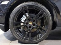 begagnad Porsche Cayenne S TipTronic S V8 Luftfjädring Dragkrok 385hk