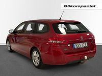 Begagnad Peugeot 308 Active 112 HK (82 kW) 2015 Mörkröd (röd) Kombi
