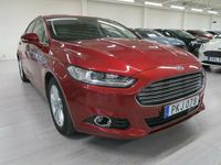 Begagnad Ford Mondeo Titanium 180 HK (132 kW) 2017 Röd Halvkombi