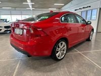 Begagnad Volvo S60 Summum 241 HK (177 kW) 2012 Röd Sedan