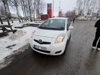 Begagnad Toyota Yaris 90 HK (66 kW) 2011 Halvkombi