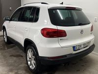 Begagnad VW Tiguan Sportline 140 HK (102 kW) 2012 Vit SUV