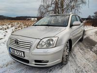 begagnad Toyota Avensis Kombi 2.4 D-4 VVT-i Aut Drag