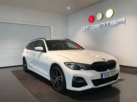 begagnad BMW 330 i Touring M Sport Navi 19"fälg Hifi 258hk