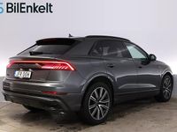 Begagnad Audi Q8 S-Line 344 HK (253 kW) 2022 Grå SUV