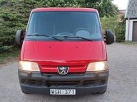 Begagnad Peugeot Boxer 101 HK (74 kW) 2004 Röd Van