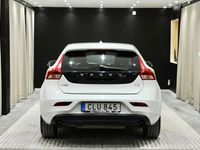 begagnad Volvo V40 T3 Kinetic 152hk Navi 8490-mil Nyskick En-ägare