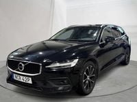 Begagnad Volvo V60 Momentum 150 HK (110 kW) 2020 Svart Kombi