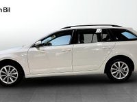 Begagnad Skoda Octavia Ambition 116 HK (85 kW) 2016 Candy white Kombi