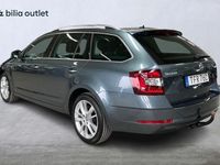 begagnad Skoda Octavia Kombi 1.5 TSI Premium Drag B-kam Värmare MOMS