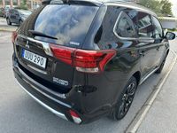 begagnad Mitsubishi Outlander P-HEV 2.0 Hybrid 4WD CVT Euro 6