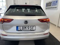 begagnad VW Golf VIII Sportscombi Life eTSI 130hk Aut Dragpkt/Värmare Moms
