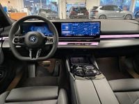 Ny BMW 530e M Sport 190 HK (139 kW) 2025 Svart Sedan