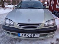 begagnad Toyota Avensis AUTOMAT/NYBES/NYSERV/NY KAMREM/NY AC/FINANS