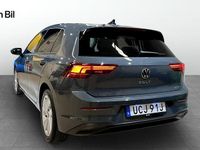 Begagnad VW Golf VIII Comfortline 150 HK (110 kW) 2024 Grå Halvkombi