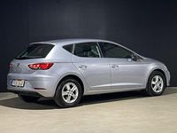 Begagnad Seat Leon Style 131 HK (96 kW) 2020 Silver Halvkombi