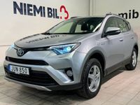 begagnad Toyota RAV4 Hybrid E-FOUR 2.5 i-AWD Aut Kamera Kamkedja SoV