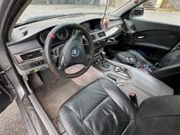 Begagnad BMW 530 216 HK (158 kW) 2004