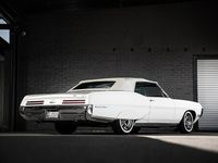 Begagnad Pontiac Grand Prix 354 HK (260 kW) 1967 Vit Cab