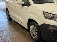 Begagnad Peugeot Partner 130 HK (95 kW) 2019 Minibuss