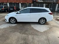 begagnad Toyota Auris Touring Sports Hybrid e-CVT Comfort Euro 6