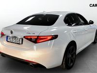 Begagnad Alfa Romeo Giulia Super 200 HK (147 kW) 2018 Vit Sedan