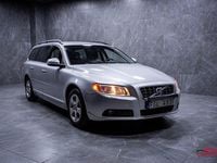 Begagnad Volvo V70 Momentum 231 HK (169 kW) 2009 Ljusgrå Kombi