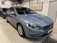 Begagnad Volvo S60 Momentum 220 HK (161 kW) 2018 Ljusblå Sedan