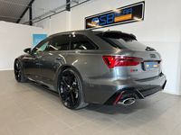 begagnad Audi RS6 Avant Pano Kolfiber B&O 3D HuD 600hk MOMS (SE SPEC)